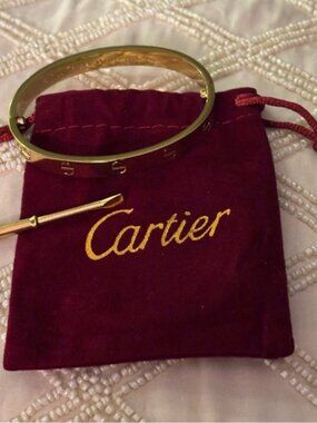 Luxury Gold Tone Bangle Bracelet with Screwdriver and Dusty